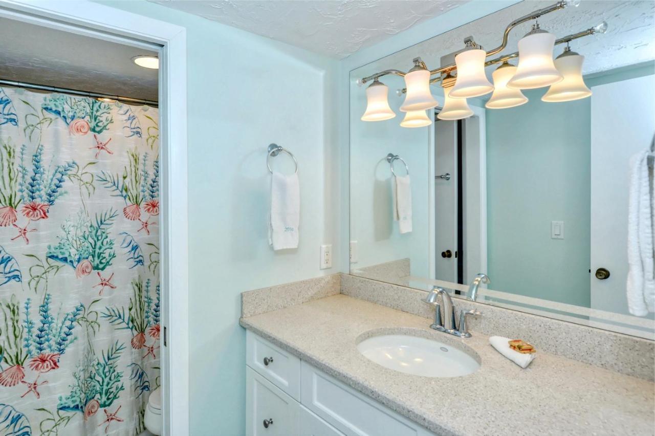 Laplaya 201C Breathtaking Gulf Panorama From This Corner End Unit With A Private Stairway To The Beach Longboat Key Bagian luar foto