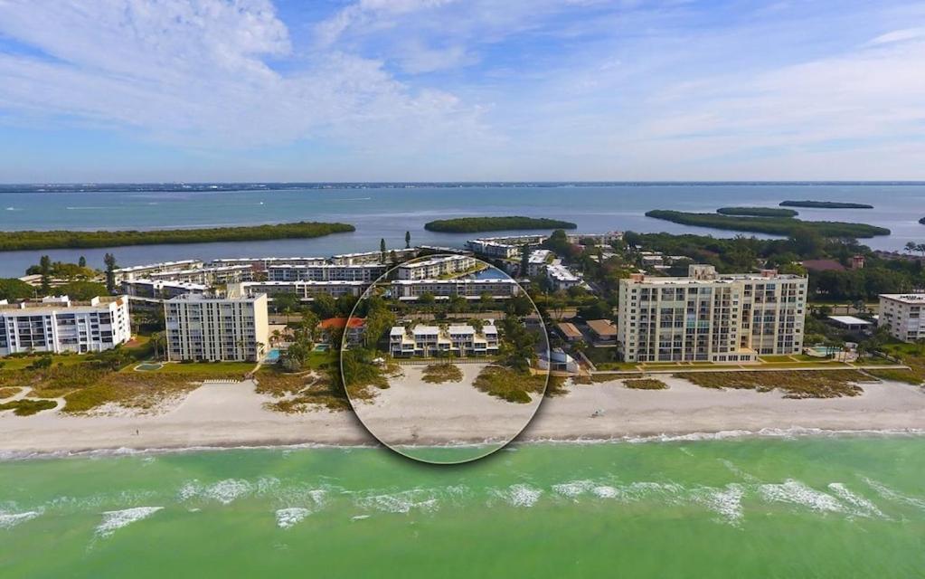 Laplaya 201C Breathtaking Gulf Panorama From This Corner End Unit With A Private Stairway To The Beach Longboat Key Bagian luar foto