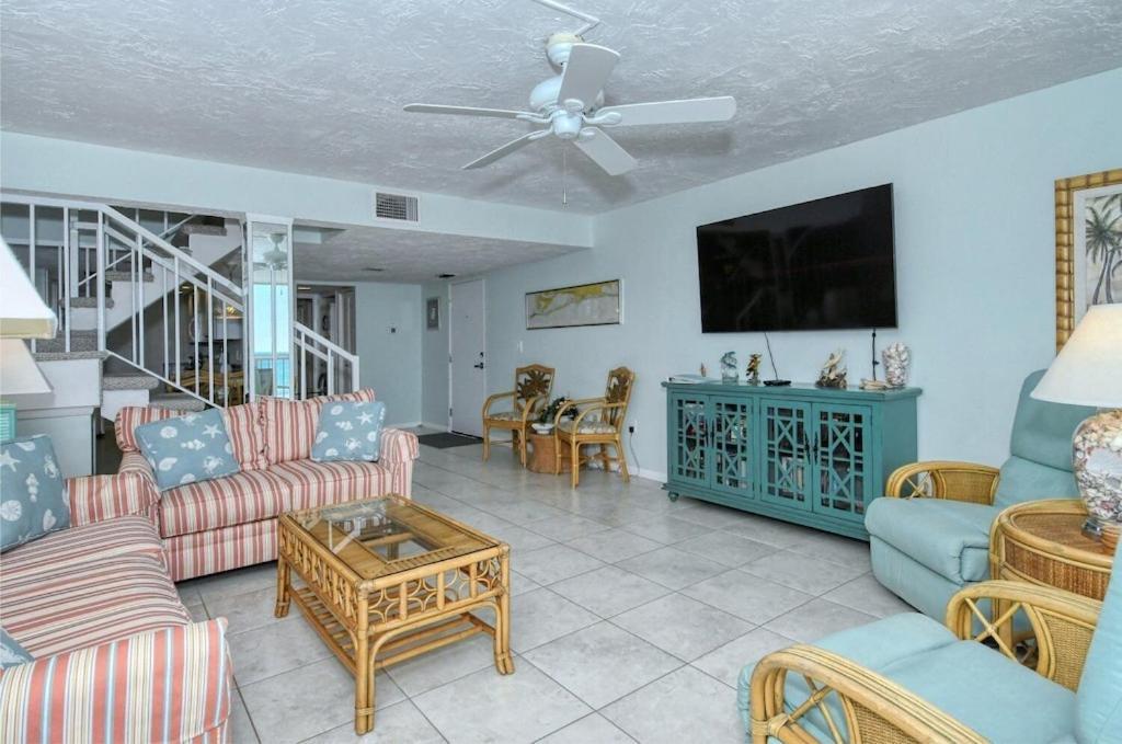 Laplaya 201C Breathtaking Gulf Panorama From This Corner End Unit With A Private Stairway To The Beach Longboat Key Bagian luar foto