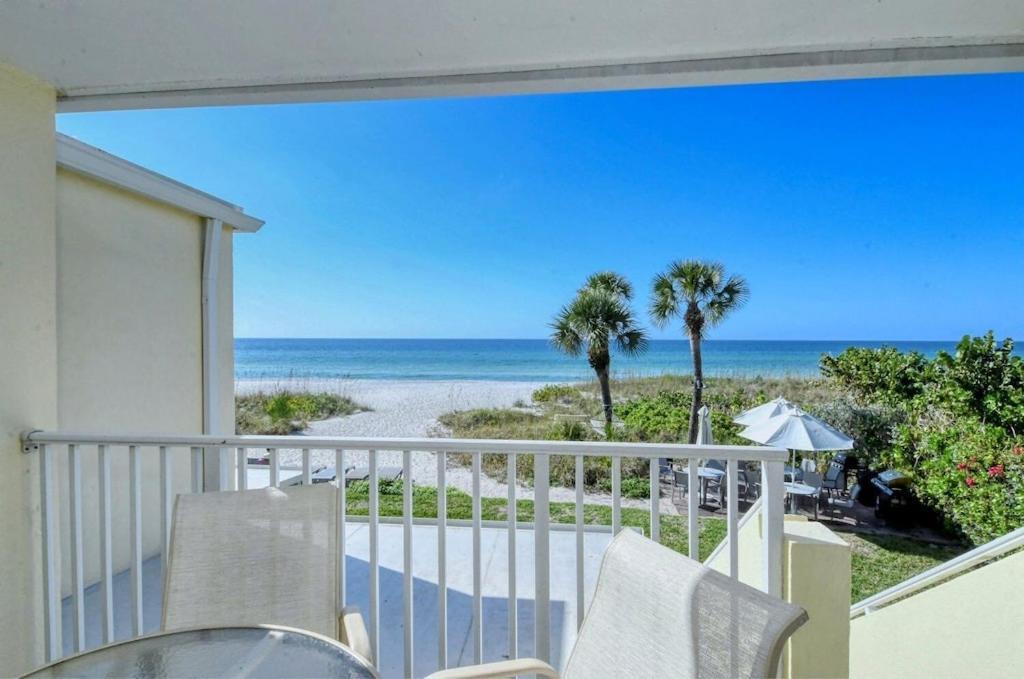 Laplaya 201C Breathtaking Gulf Panorama From This Corner End Unit With A Private Stairway To The Beach Longboat Key Bagian luar foto